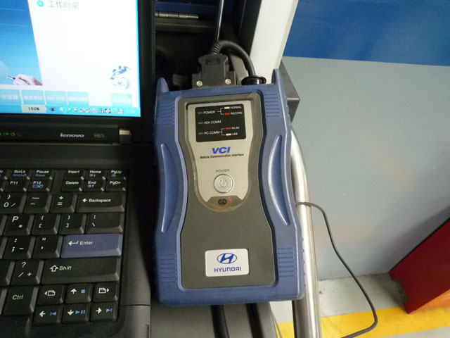 韓國現(xiàn)代汽車專用GDS電腦檢測儀3.jpg